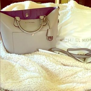 Michael Kors Handbag with extra shoulder strap